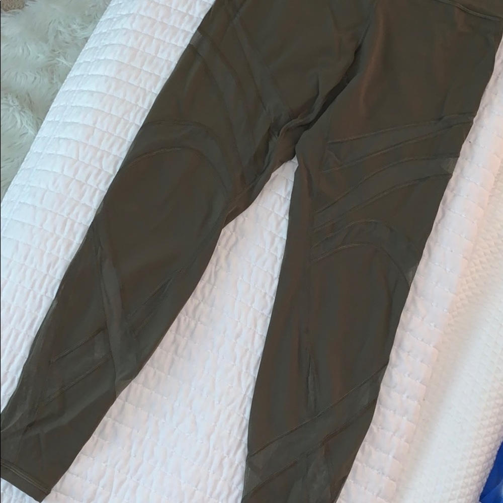 Lululemon Mesh Insert Leggings - image 2
